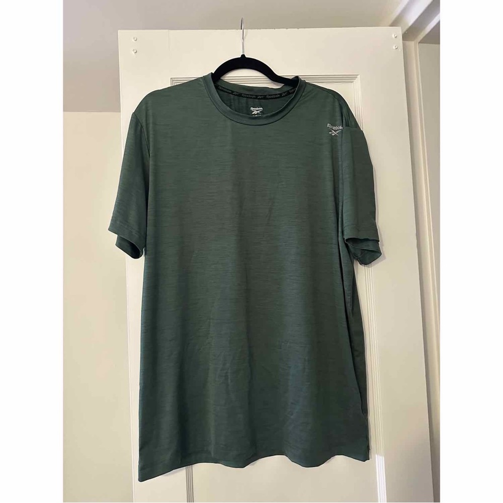 Reebok Men’s Performance Shirt Dark Green Size L
